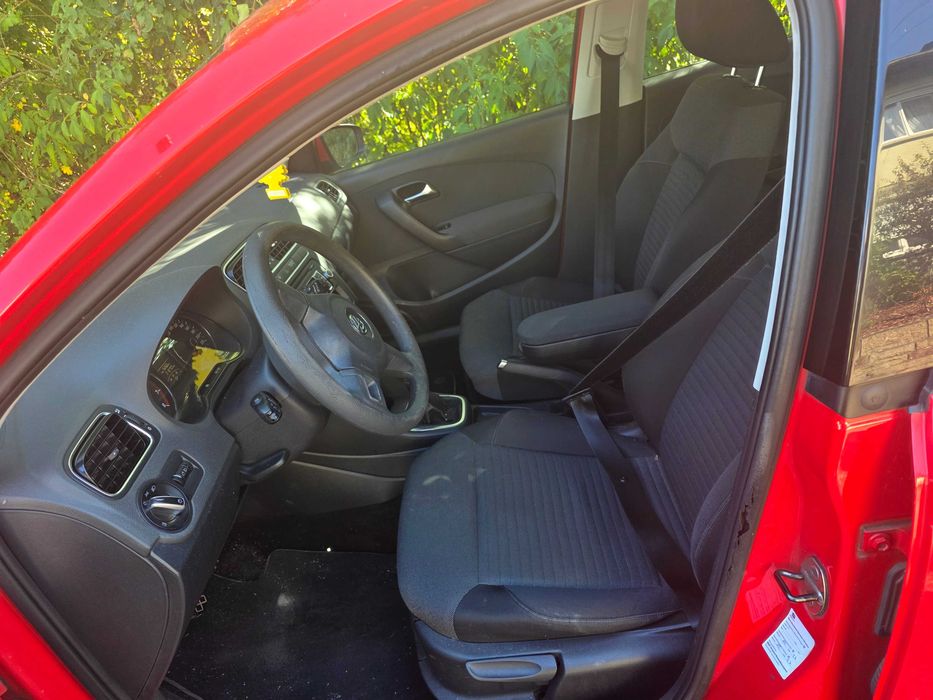 Volkswagen Polo 2011 benzină, 3.881 € — imagine 3