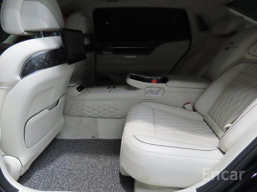 Genesis G90 Limusine long version