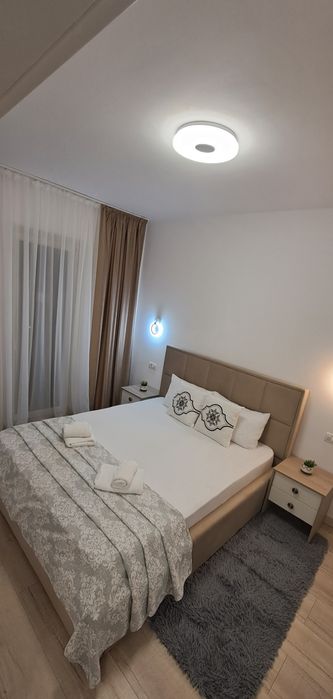 Închiriez apartament în regim hotelier