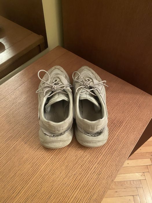 Adidas Ozelia 43 размер. Торг уместен
