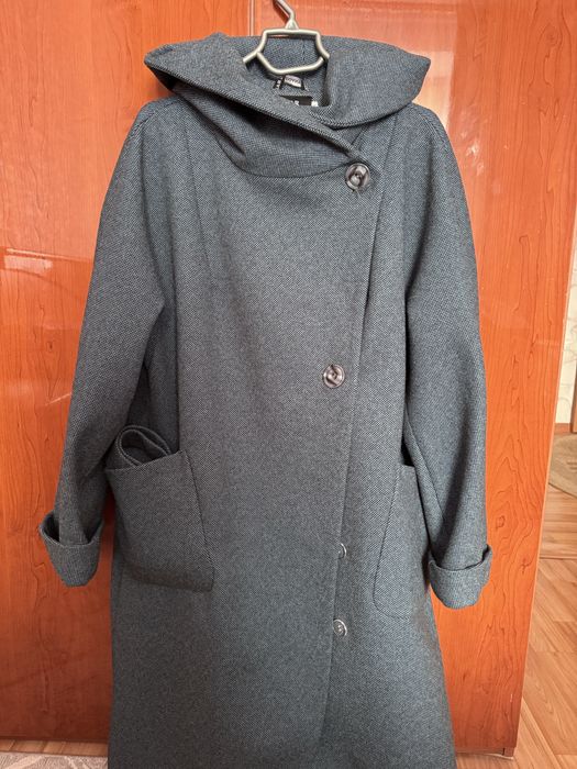 Продам пальто новая