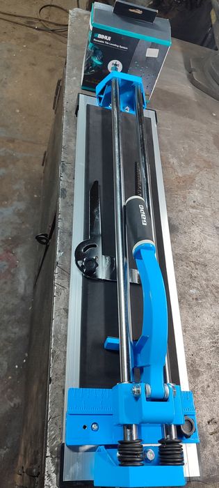 Продам Плиткорез б/у