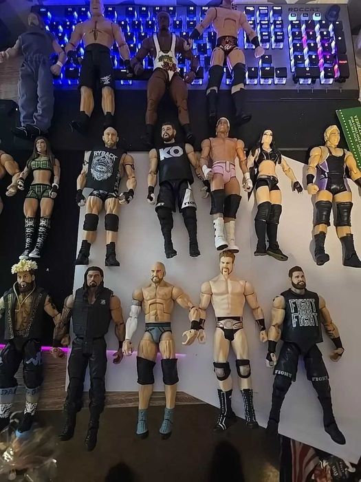 WWE екшън фигури играчки разпродажба на колекция loose action figures