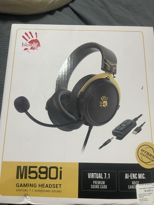 Продам наушники bloody