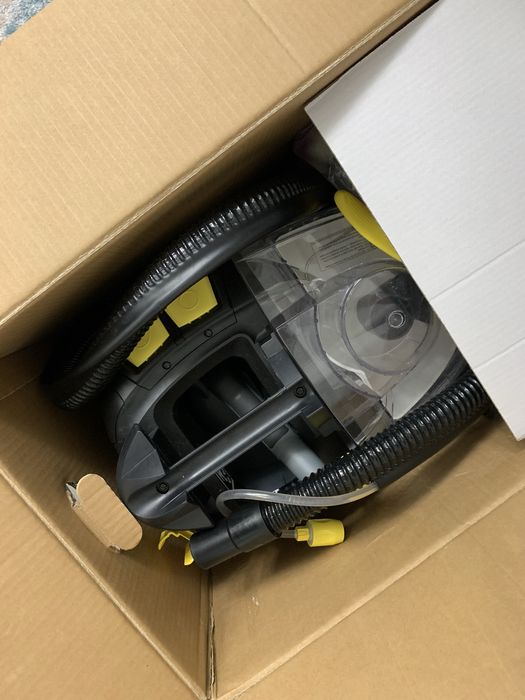 Моющий пылесос Karcher Puzzi 8/1