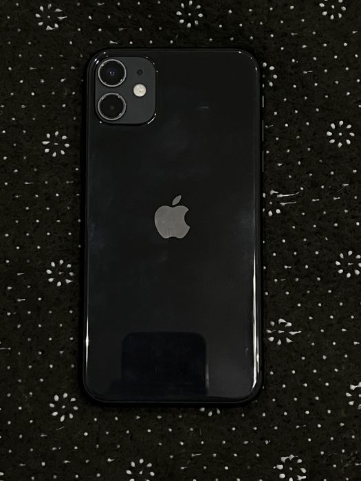 Айфон 11 в отличном состоянии
