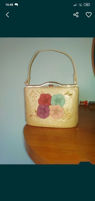 Сумкслар сотилади жениски