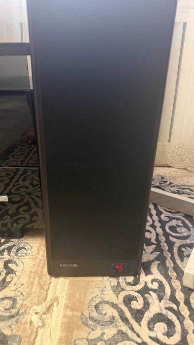 Продам акустическую систему Microlab Solo 7C