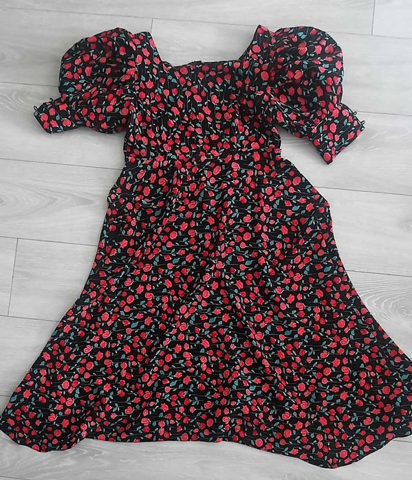 Платье женское. Летнее