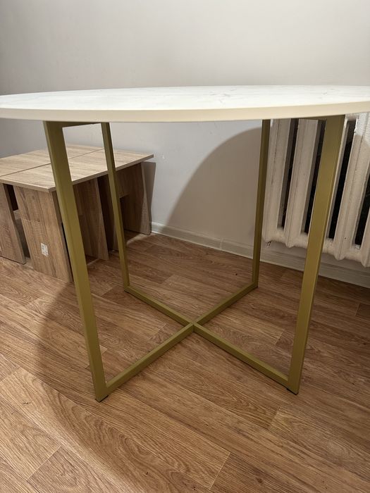 Стол со стульями(можно отдельно)