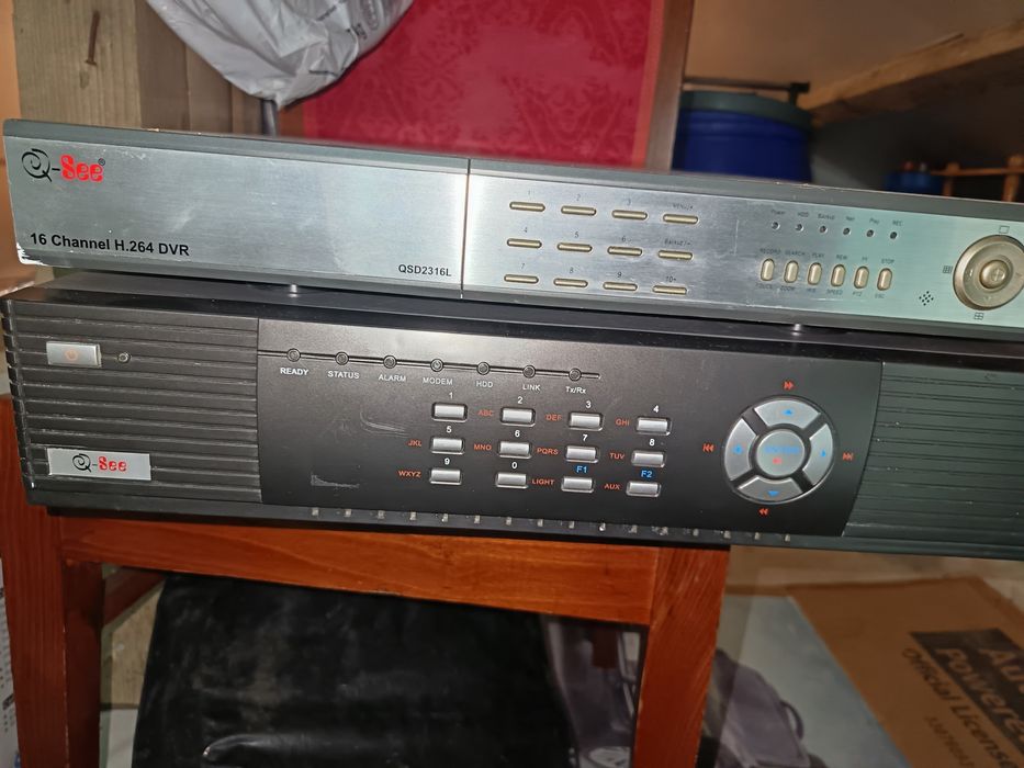 DVR cu 32 canale și HDD 160GB