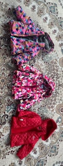 Срочно продам детские куртки