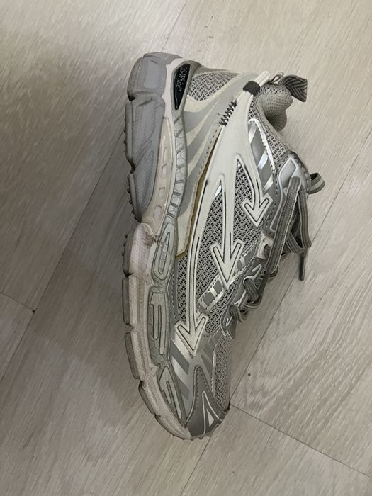 Кроссовки офф вайт