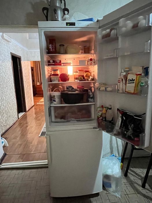 Продам холодильник