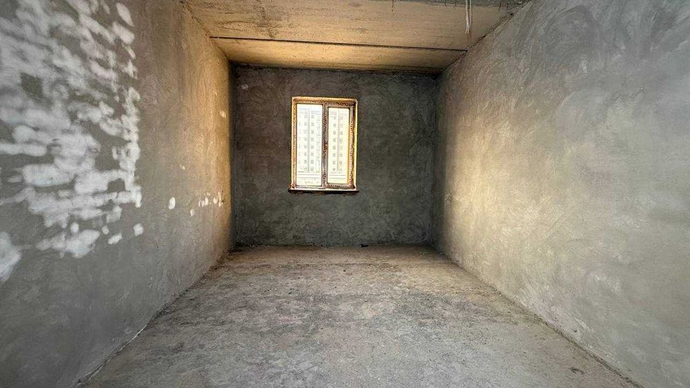 Шахар маркази 5 қаватда 3 хонали квартира сотилади.ID: 1544