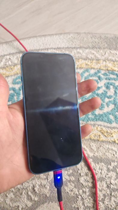 Айфон 13  128гб коробка есть