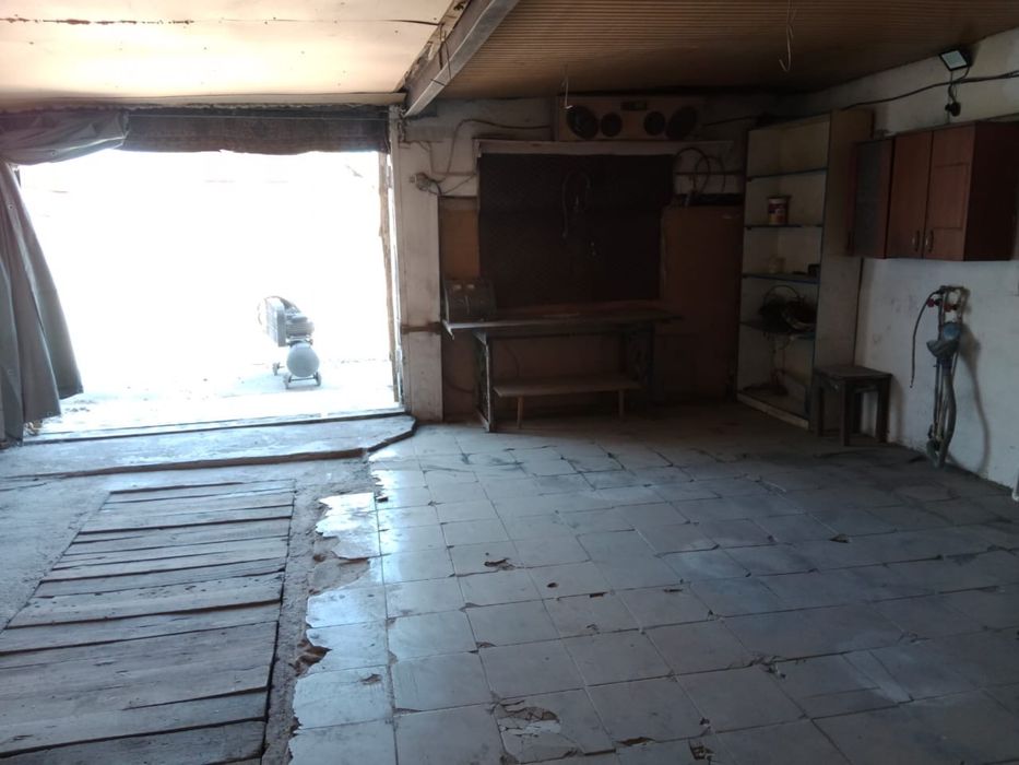 Сдам гараж в районе шанхая