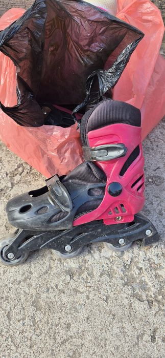 Ролики и коньки на мальчика и девочку