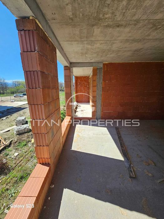 Тристаен апартамент Кършияка