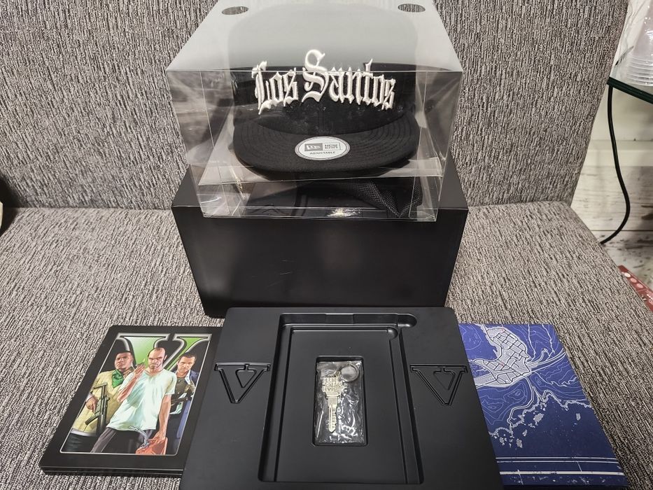 GTA 5 Collectors edition Box PS4