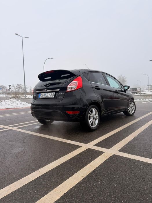 Vând Ford fiesta ecobust full option
