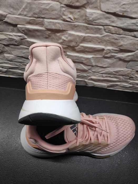 Дамски маратонки Adidas 38 2/3