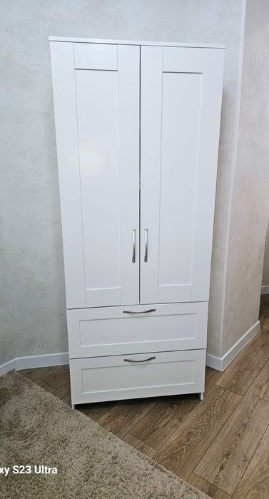 Шкаф и кровати!!