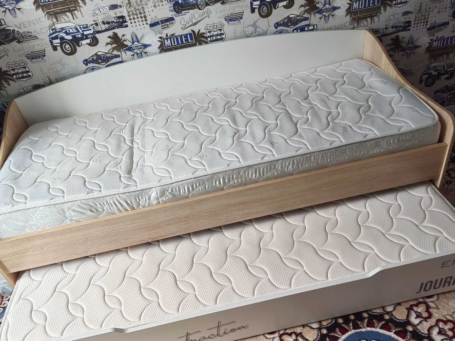 Продам детскую кроватку