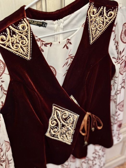 Продаю платье в казахском стиле