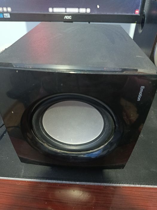 Продается усилитель фирмы "Sven"