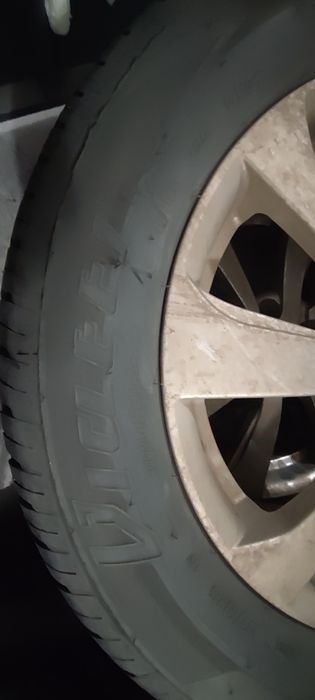 Продам диски с летней резиной.