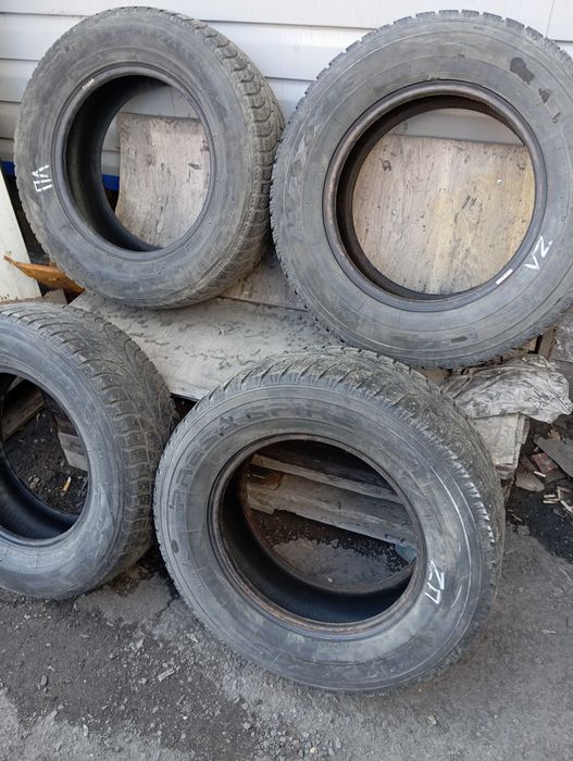 Шины автомобильные.