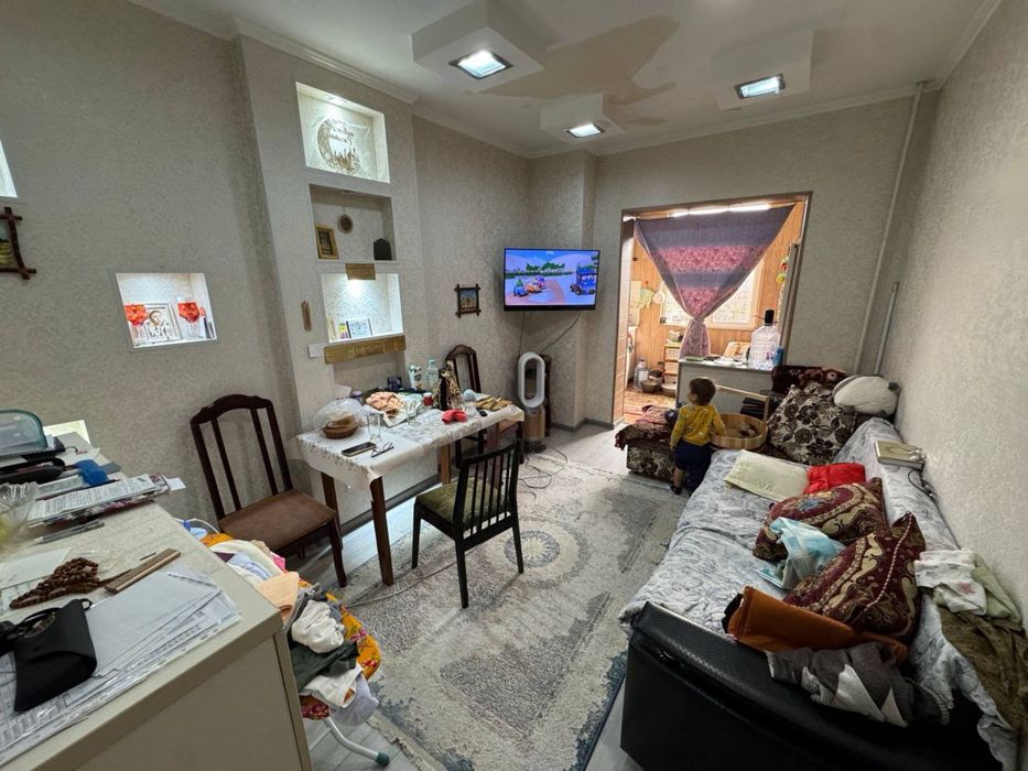 Каартира сергели 7 3/4/5 2х6 балкон 72000&