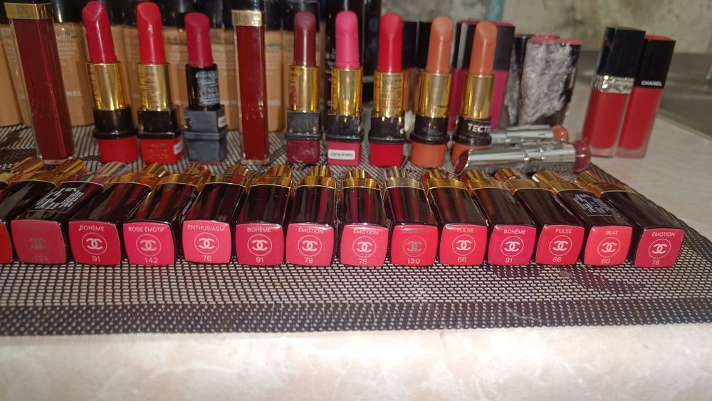 Тональные /помады фирмы Chanel