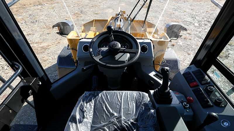 Фронтал юклагич SEM656F, Фронтальный погрузчик SEM656F