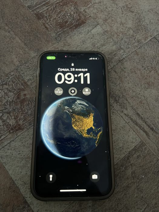 Продам Айфон хр 64гб