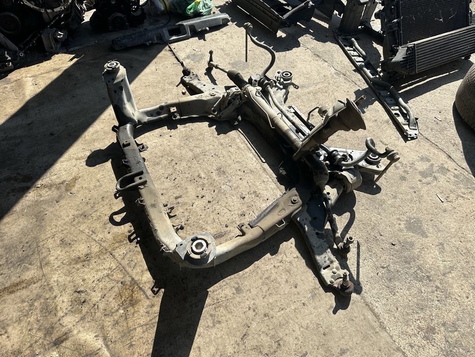 Преден мост за Ленд Роувър Фрийлендър 2 след 2006г.!