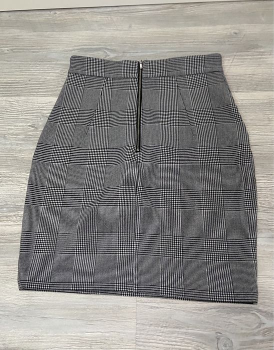 Fustă conică, achizionată din H&M