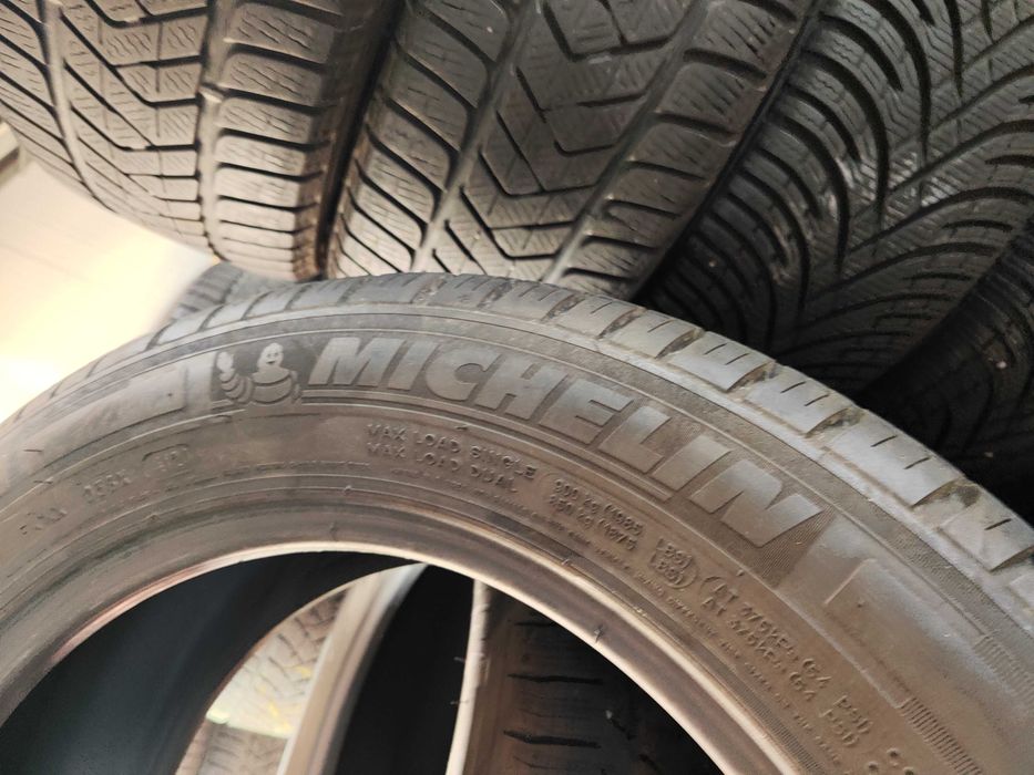 4бр.летни гуми 215/60/17C Michelin