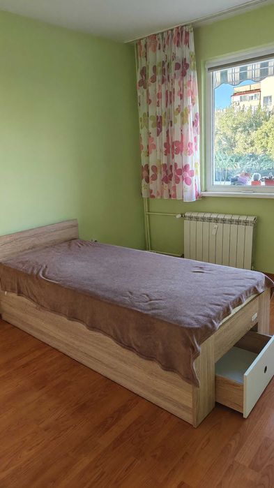Тристаен апартамент в Младост 3