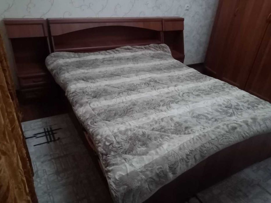 Ётоқхона учун мебель тўплами ва диван. Бепул.