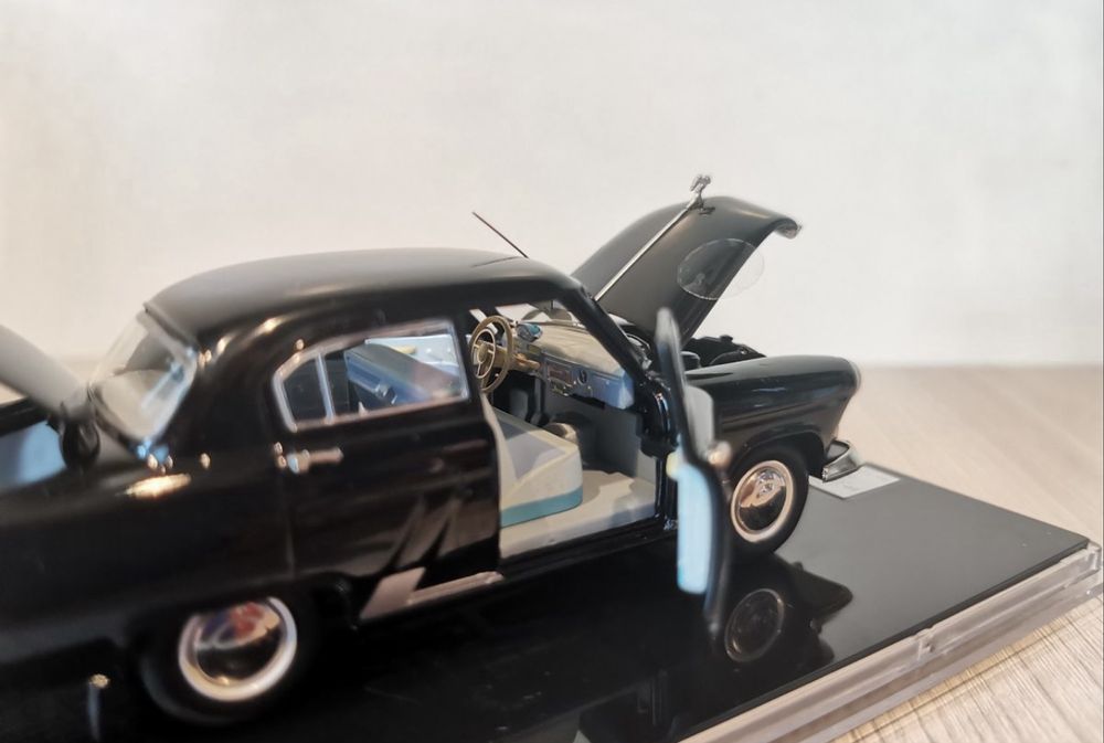 Модель Волга ГАЗ М-21И черная