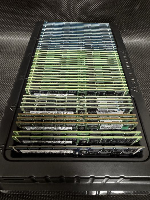 RAM DDR3 8GB ECC Registered / Non ECC 1333 1600 Server Desktop