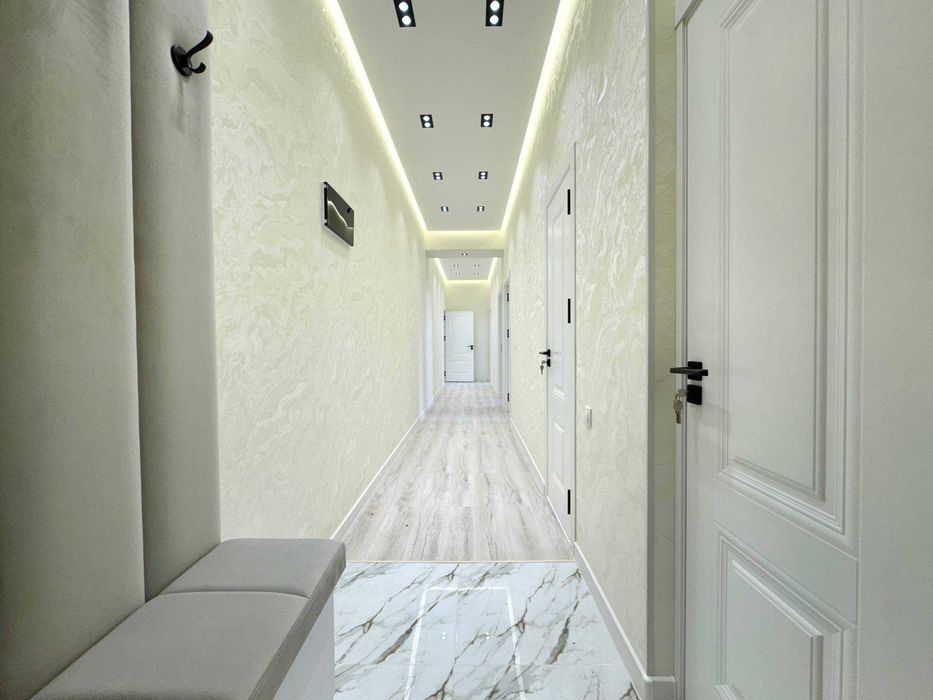 Продаю 4 комн квартиру в новостройке Геофизика кирпичный дом (Jane)