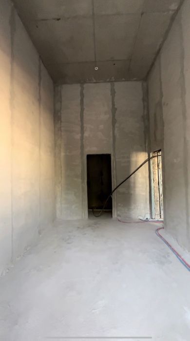 Квартира 80 м² с потенциалом до 110–120 м² | потолки 4,6 м | терраса