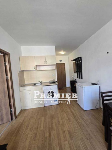 Продава се Двустаен апартамент в к.к. Слънчев бряг - 50 кв.м за 1360 €/кв.м - Снимка #3