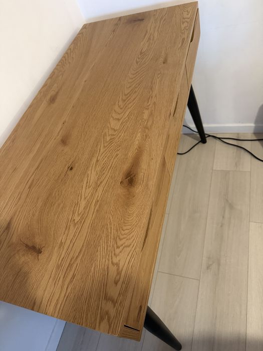 Birou modern cu 3 sertare//decor stejar//stare excelentă
