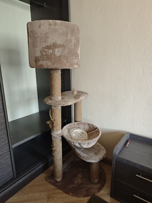 Когтеточка домик+игрушки