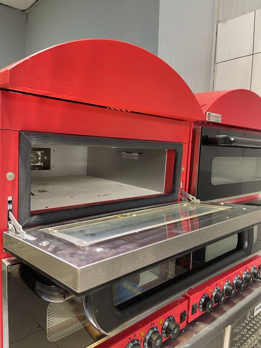 Пицца печь в отличном состоянии