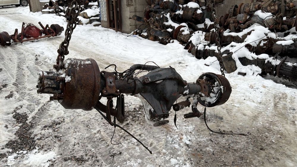 Мерседес  609 / 709 / 809 мосты с Европы